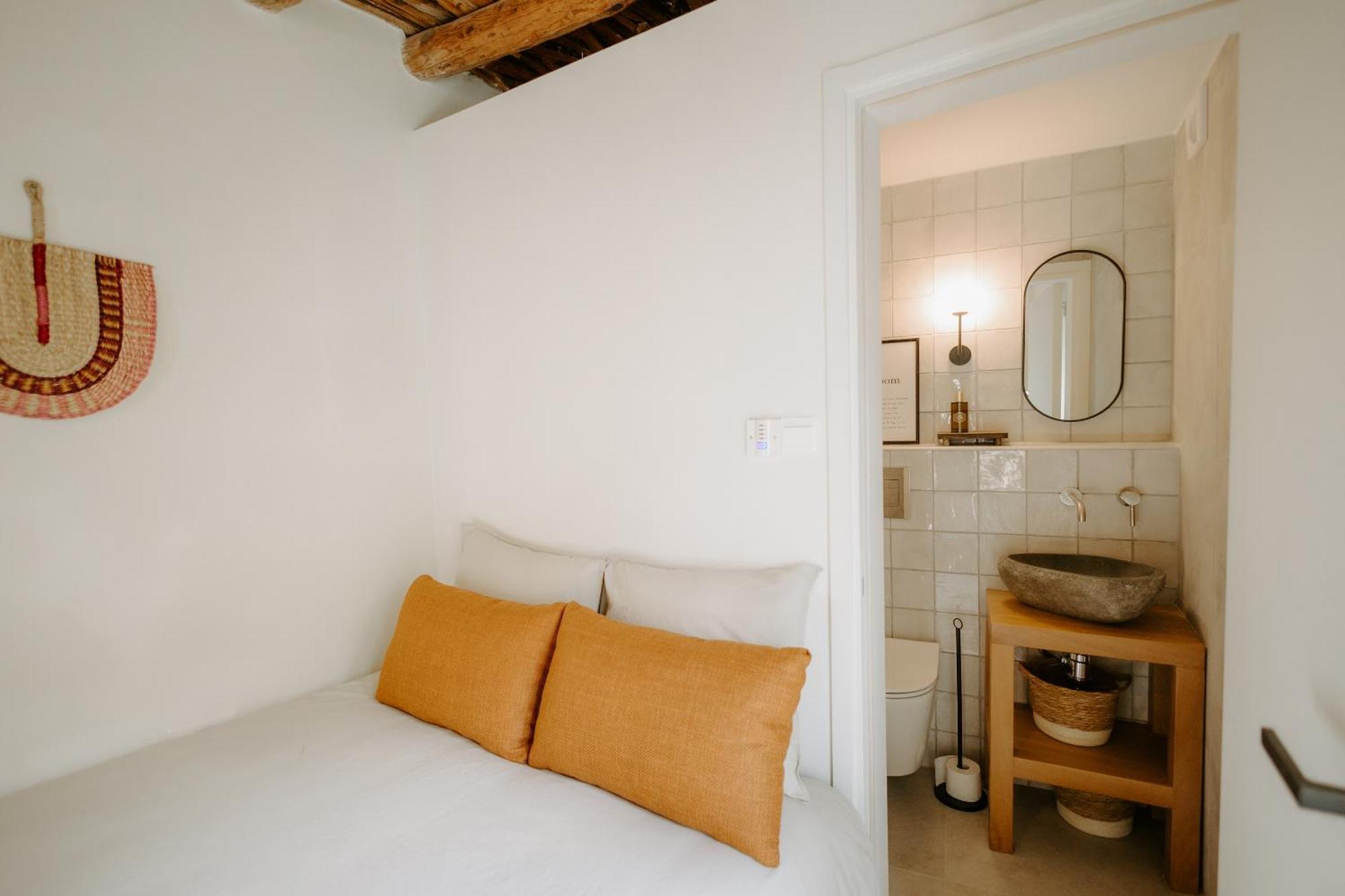 Smaragda'S Guest Rooms Лимасол Экстерьер фото